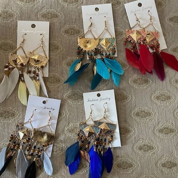 Beautiful feather tassel earrings  - Picture 1 of 1